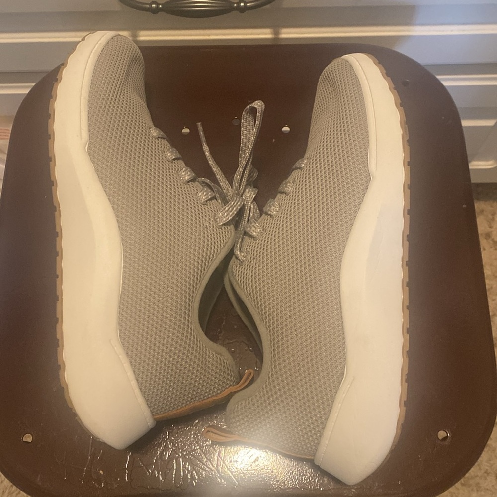Dr Scholls. high hope soft gray sneakers 9m. - Picture 7 of 16